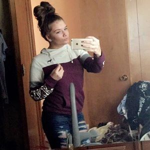 Meet your Posher, Alexis